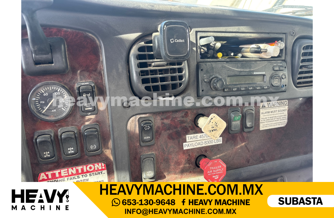 Grúa Titán 2013 FREIGHTLINER M2