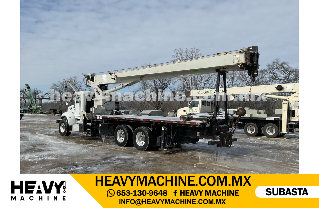 Grúa Titán 2013 PETERBILT 348