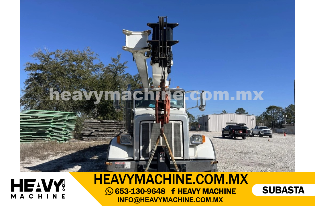 Grúa Titán 2013 PETERBILT 365