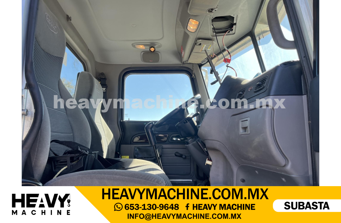 Grúa Titán 2013 PETERBILT 365