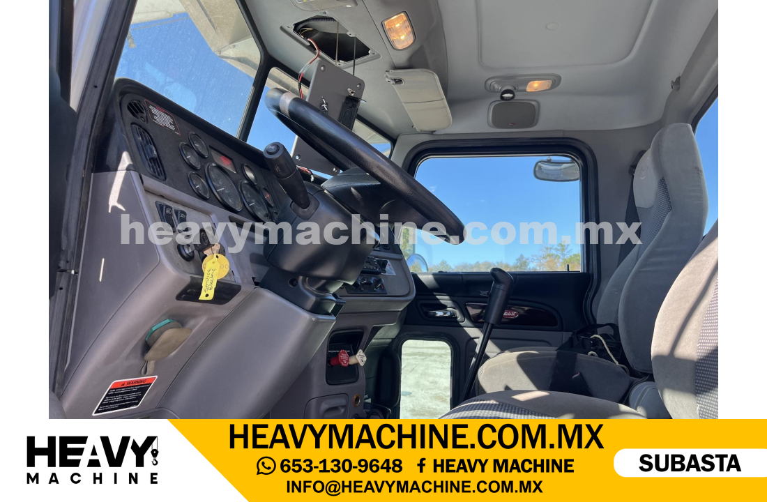 Grúa Titán 2013 PETERBILT 365