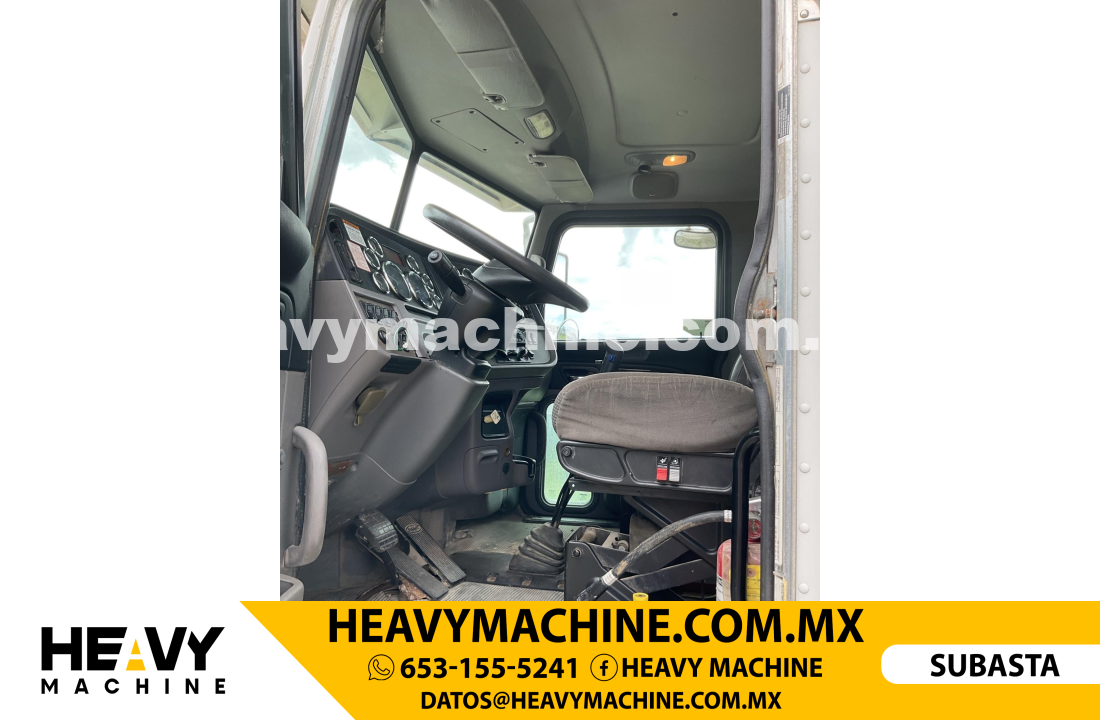 Grúa Titán 2013 Peterbilt 367