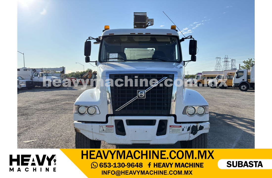 Grúa Titán 2013 VOLVO VHD