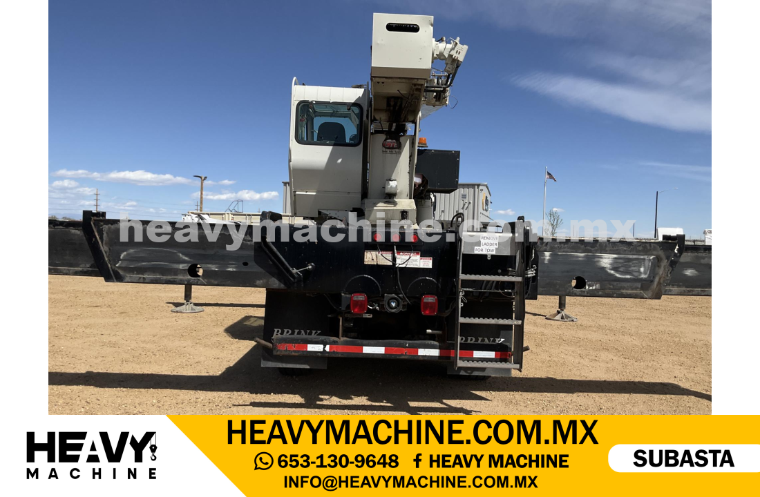 Grúa Titán 2014 FREIGHTLINER 108SD