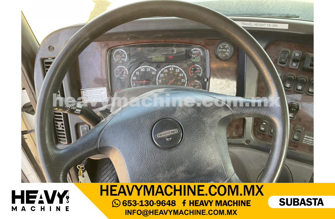 Grúa Titán 2014 FREIGHTLINER 108SD