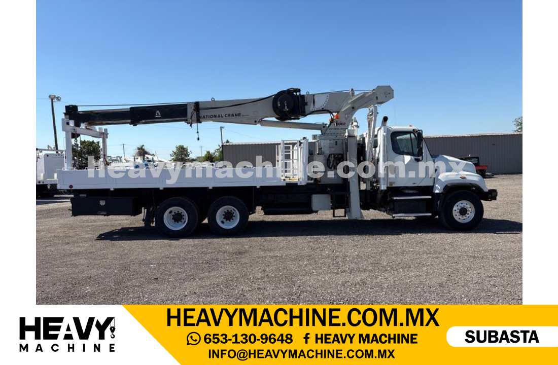 Grúa Titán 2014 FREIGHTLINER