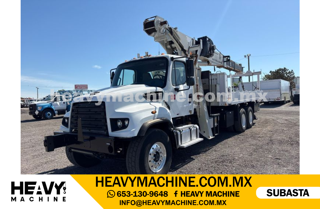 Grúa Titán 2014 FREIGHTLINER