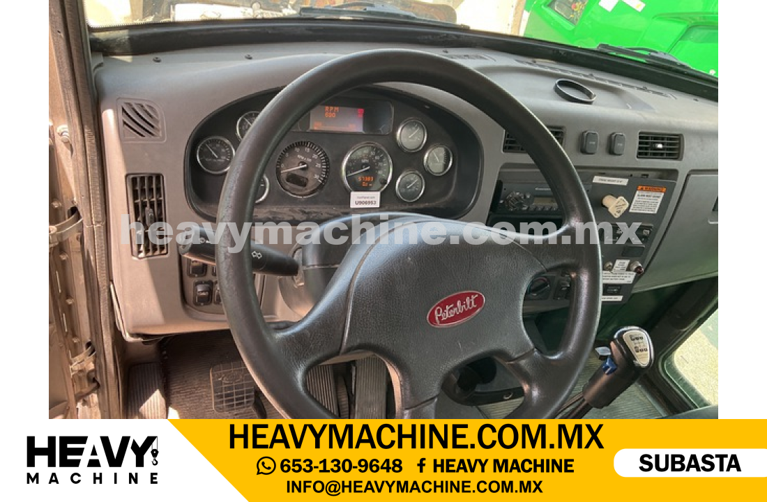 Grúa Titán 2014 PETERBILT 348