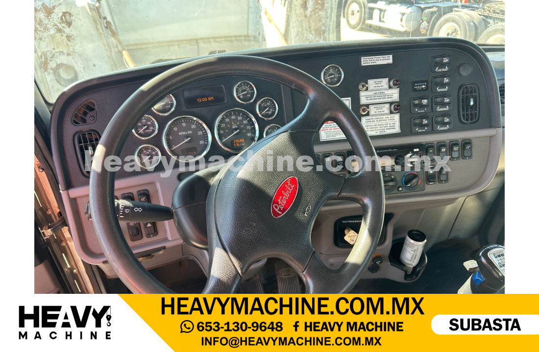 Grúa Titán 2014 PETERBILT 365