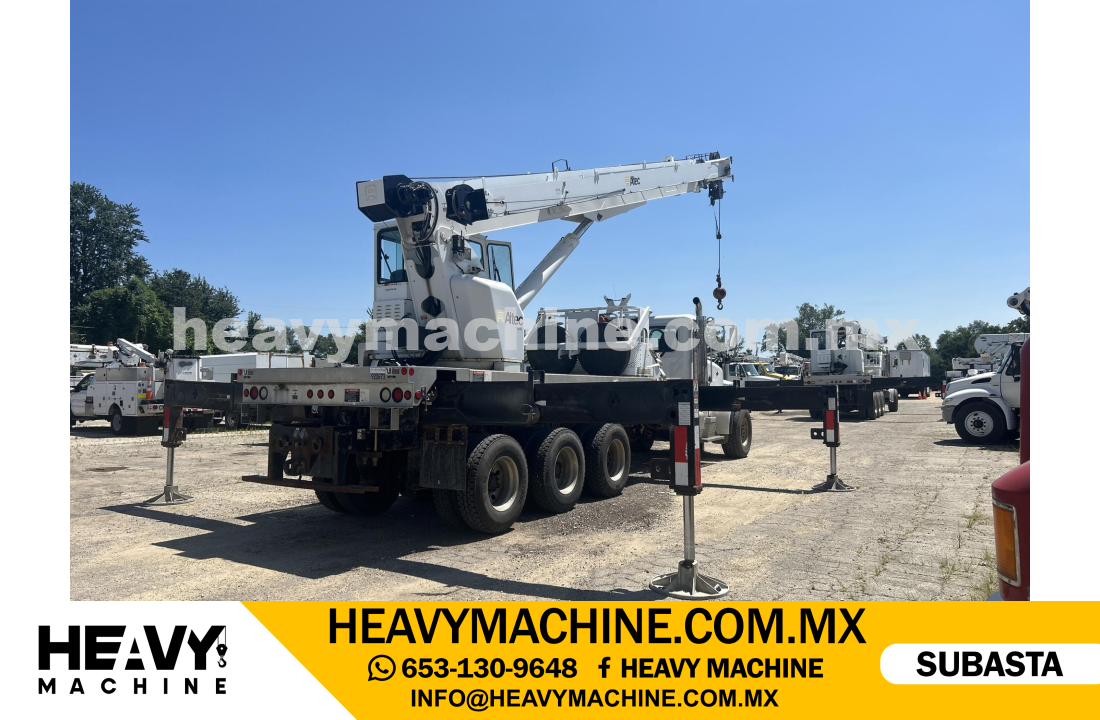 Grúa Titán 2014 PETERBILT 365