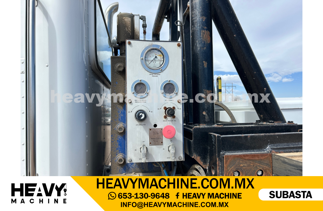 Grúa Titán 2014 PETERBILT 367