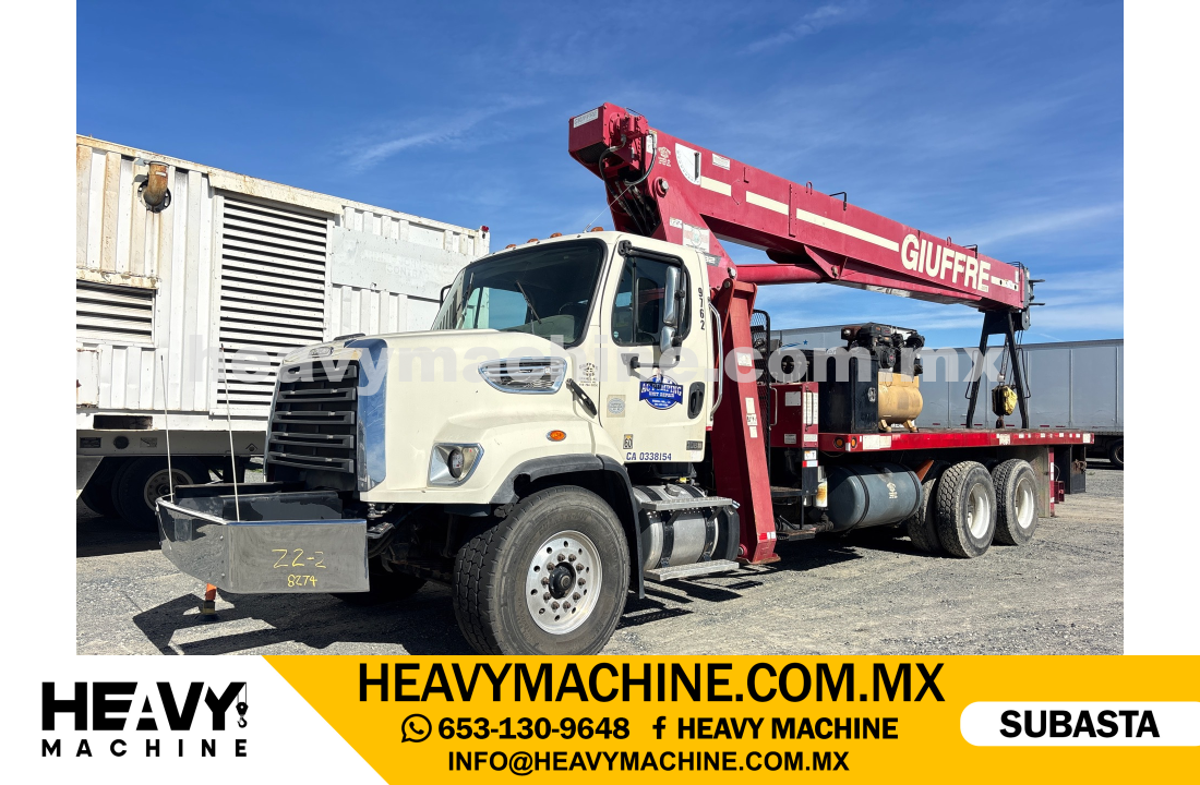 Grúa Titán 2015 FREIGHTLINER 108SD