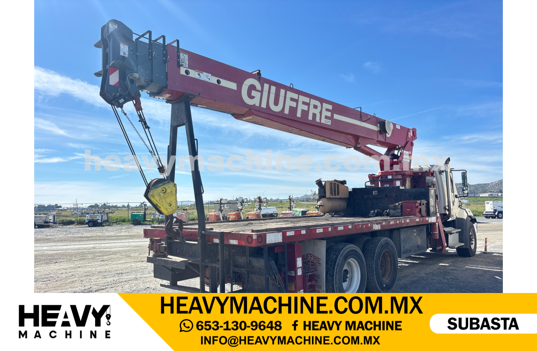 Grúa Titán 2015 FREIGHTLINER 108SD