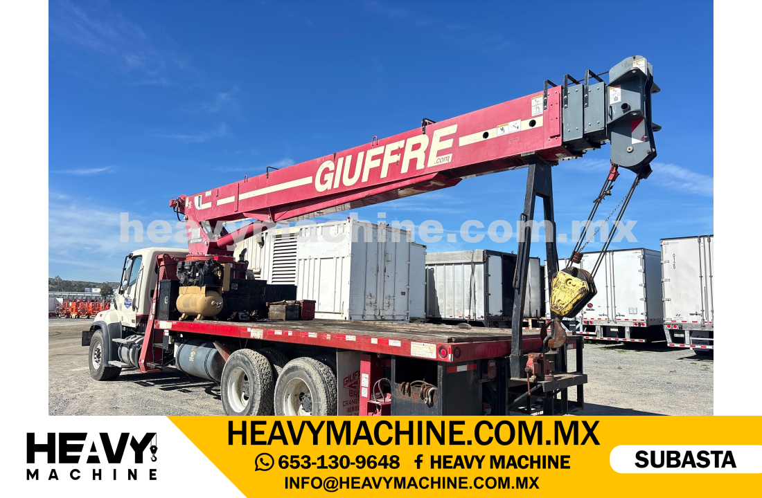 Grúa Titán 2015 FREIGHTLINER 108SD