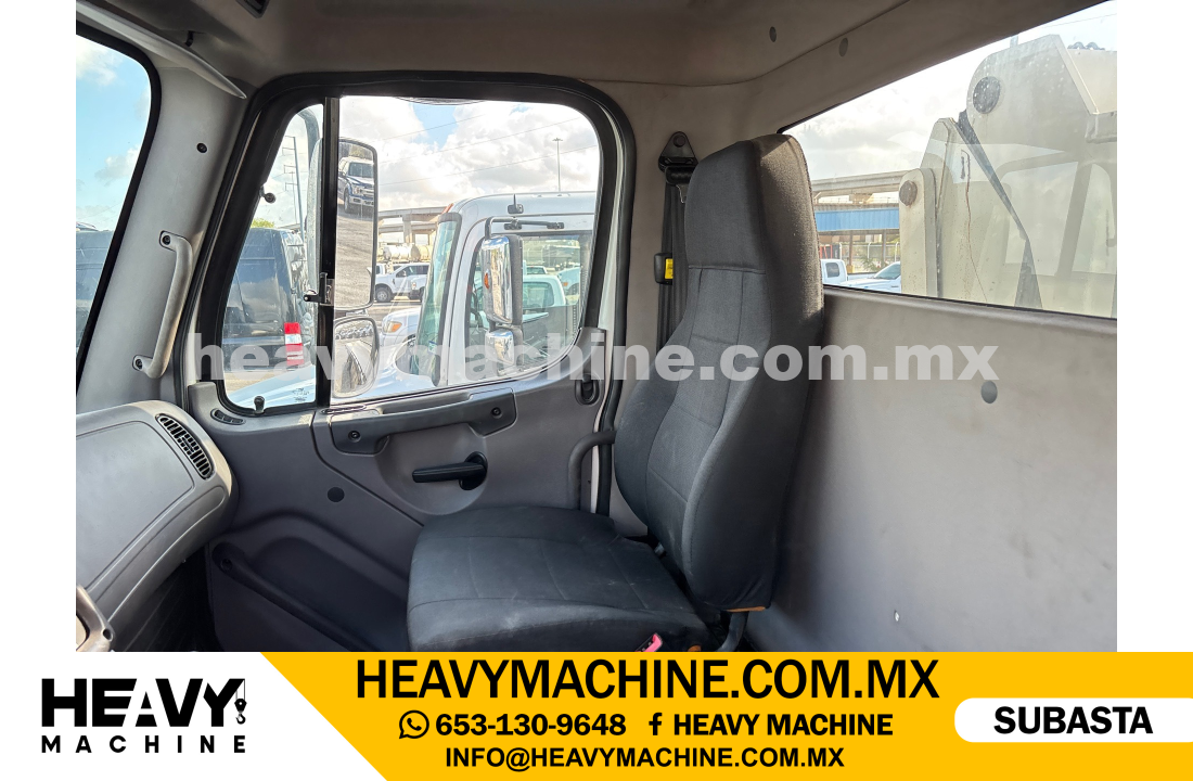 Grúa Titán 2015 FREIGHTLINER 108SD