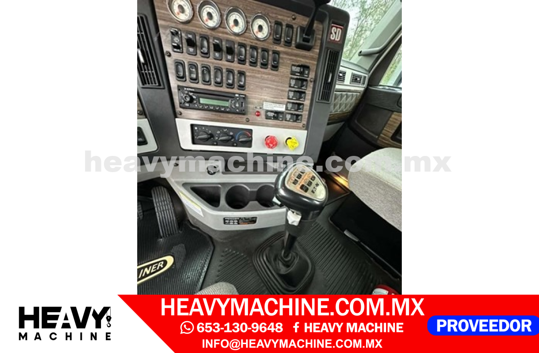 Grúa Titán 2015 FREIGHTLINER 122SD