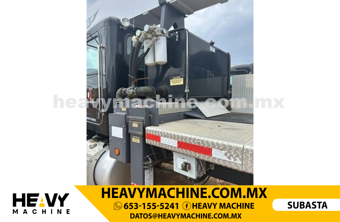 Grúa Titán 2015 PETERBILT 365