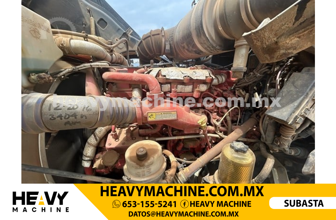 Grúa Titán 2015 PETERBILT 365