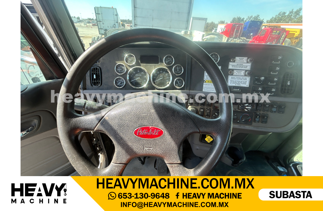 Grúa Titán 2015 PETERBILT 365