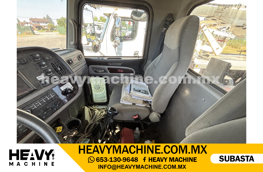 Grúa Titán 2015 PETERBILT 365