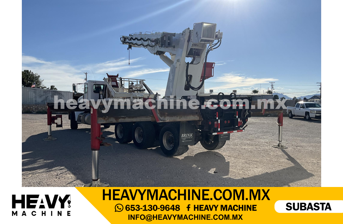 Grúa Titán 2015 PETERBILT 365
