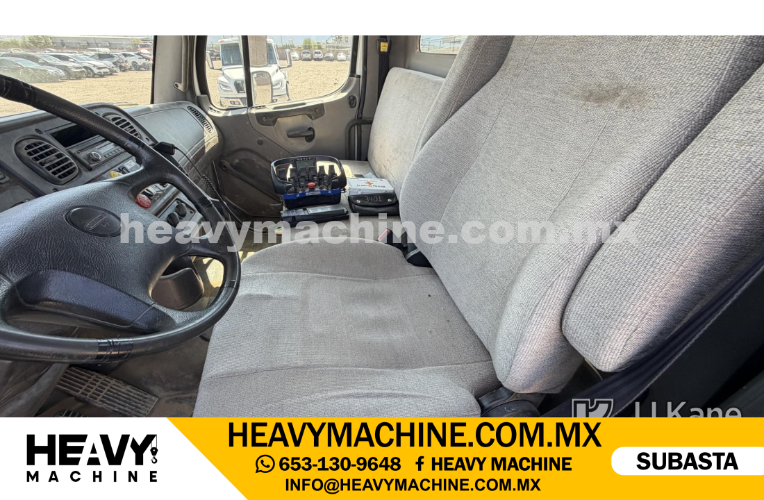 Grúa Titán 2016 FREIGHTLINER M2 106