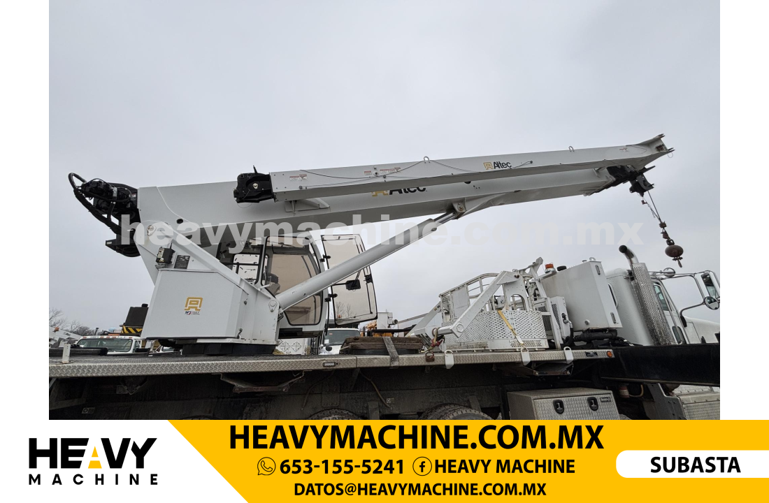 Grúa Titán 2017 PETERBILT 365