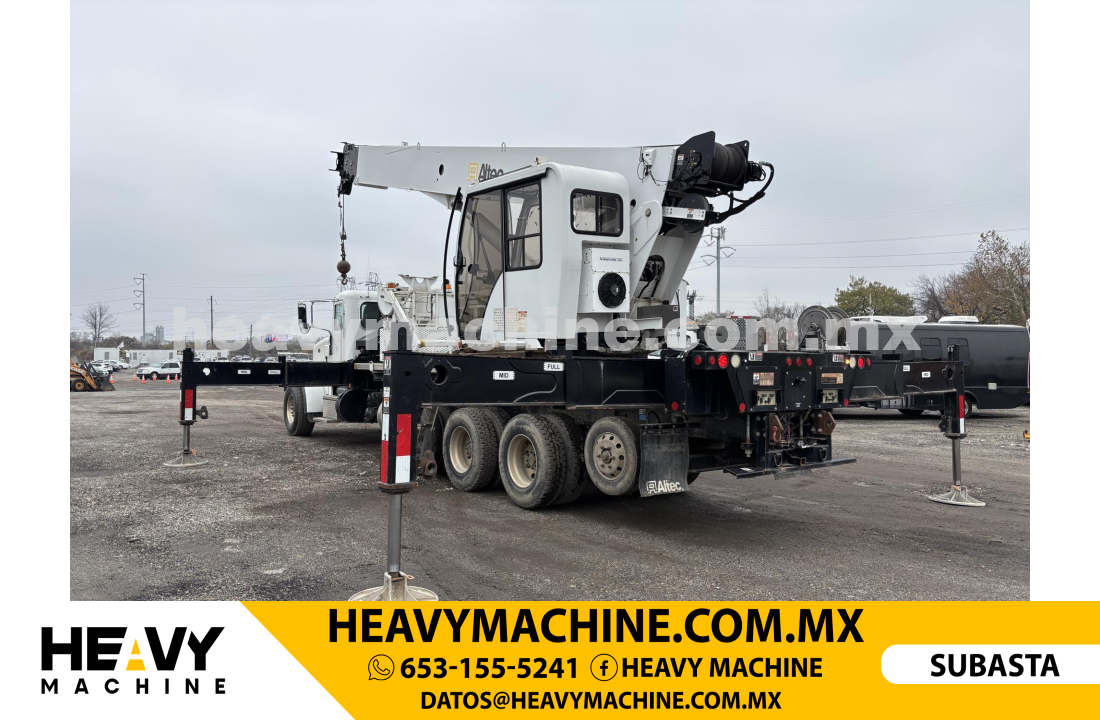 Grúa Titán 2017 PETERBILT 365