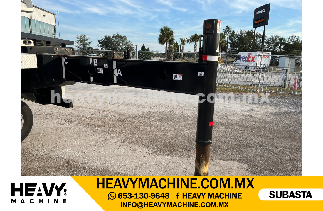 Grúa Titán 2018 PETERBILT 365