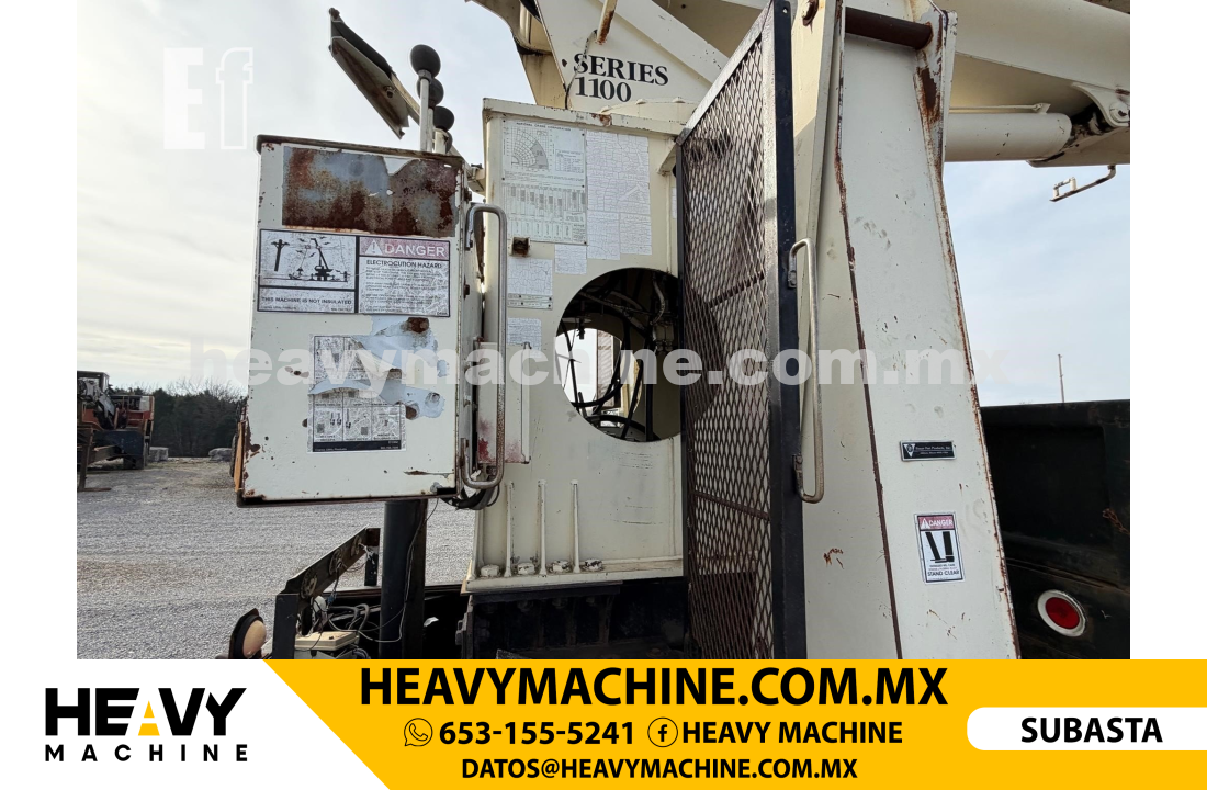 Grúa Titán FREIGHTLINER