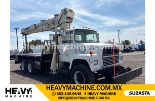 Grúa Titán 1986 FORD LNT8000