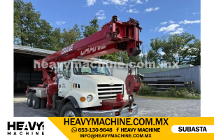 Grúa Titán 1999 STERLING LT7500