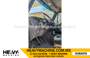 Grúa Titán 2000 STERLING LT9500