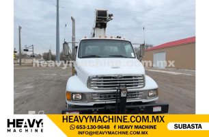 Grúa Titán 2001 STERLING M7500