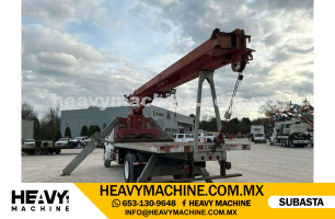 Grúa Titán 2002 STERLING M7500