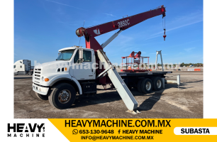 Grúa Titán 2003 STERLING L7500