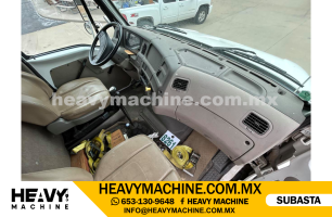 Grúa Titán 2003 STERLING LT7500