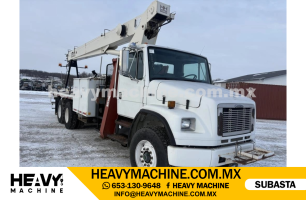 Grúa Titán 2004 FREIGHTLINER