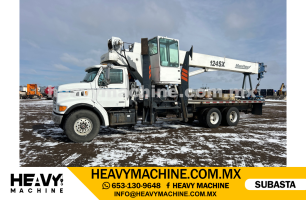 Titán 2004 STERLING L9500