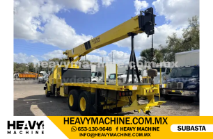 Grúa Titán 2004 STERLING LT9500