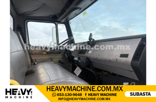 Grúa Titán 2005 FREIGHTLINER FL80