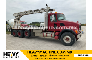 Grúa Titán 2005 MACK CV713
