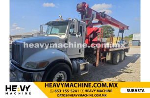 Grúa Titán 2005 Peterbilt 335