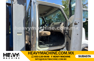 Grúa Titán 2005 STERLING L7500