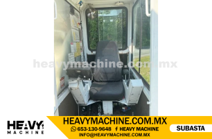 Grúa Titán 2005 STERLING L9500