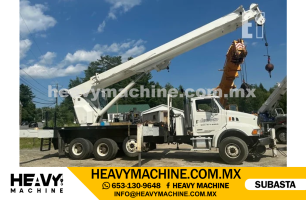 Grúa Titán 2005 STERLING L9500