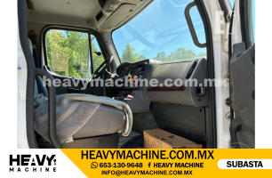 Grúa Titán 2006 FREIGHTLINER M2