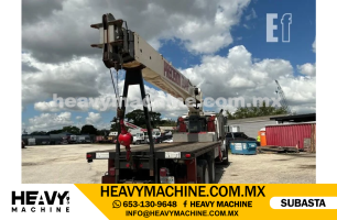 Grúa Titán 2006 STERLING L9500