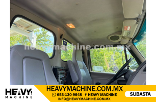 Grúa Titán 2006 STERLING L9500