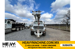 Grúa Titán 2006 STERLING LT9500